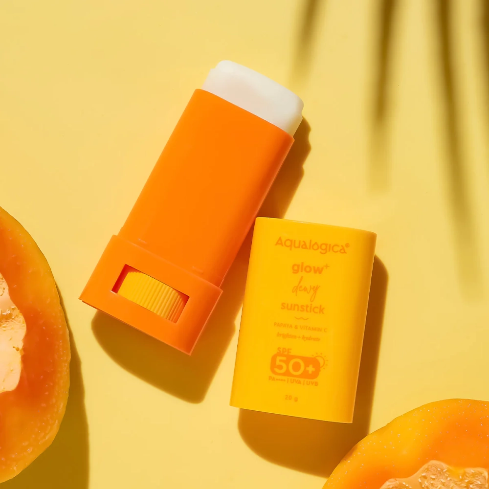 Aqualogica Glow+ Dewy Sunstick with Papaya & Vitamin C 20g